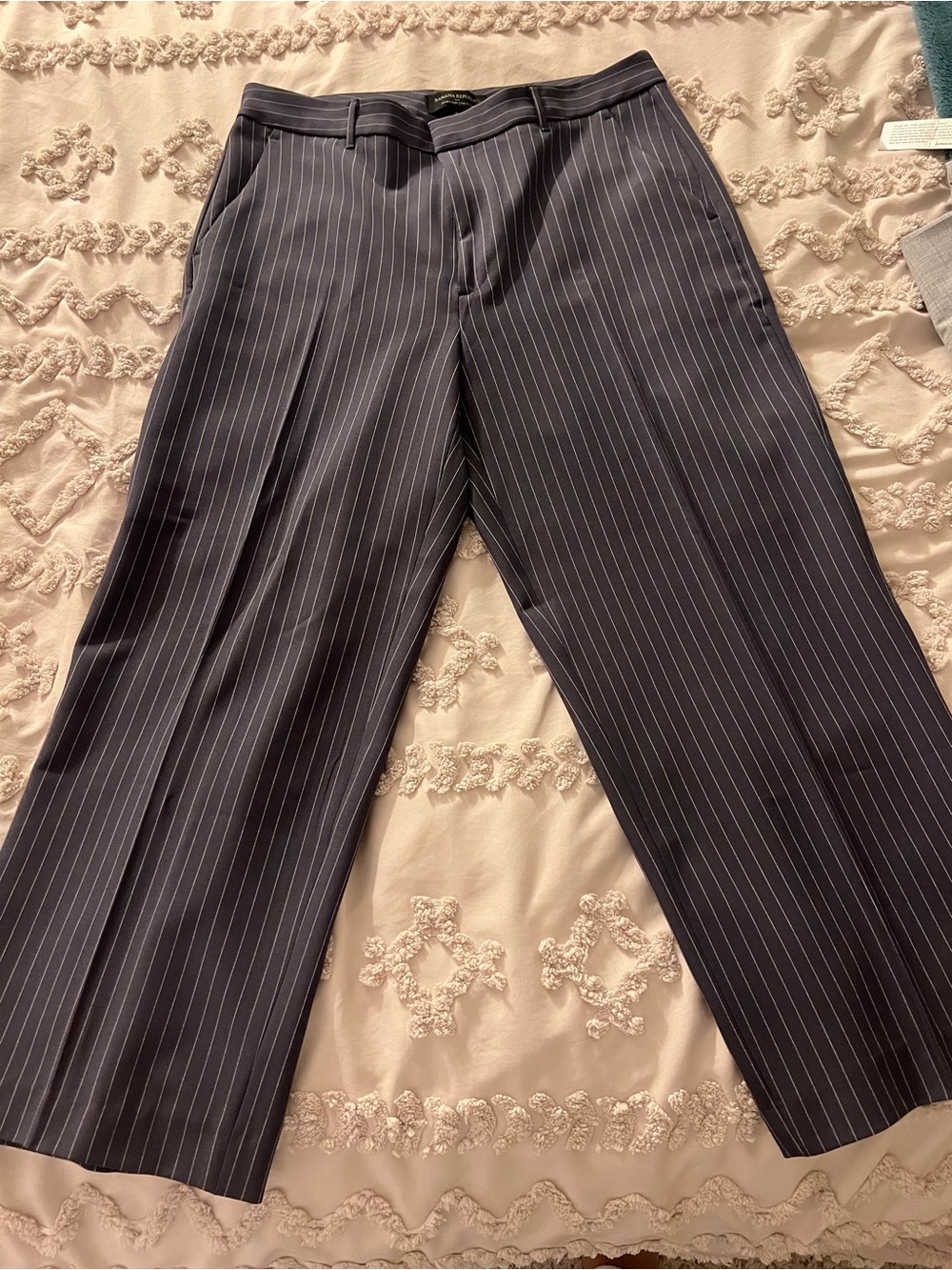 Banana Republic Sculpted Stretch pants dark gray and white pinstripe size 8
